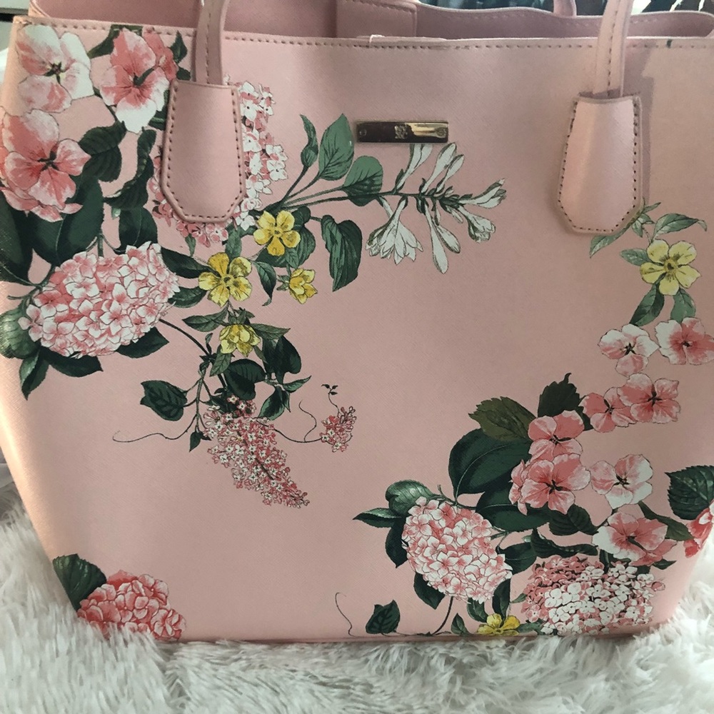 New York and company handbag